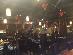 広州の街中にある中華料理店